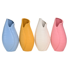 Vaza razne boje 14,5x11,5x28,5 cm