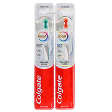 Colgate Total Foaming Clean Četkica za zube medium razne boje