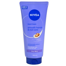 Nivea Smooth Hands&Nail Care Krema za ruke 100 ml