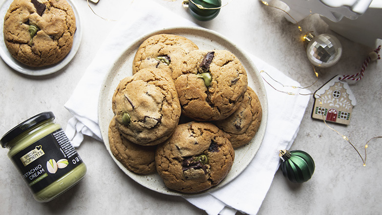 Keksi s čokoladom i namazom od pistacija